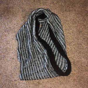 Express winter infinity scarf